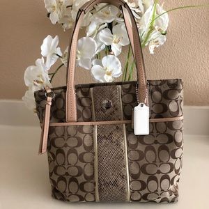 Coach shoulder tote